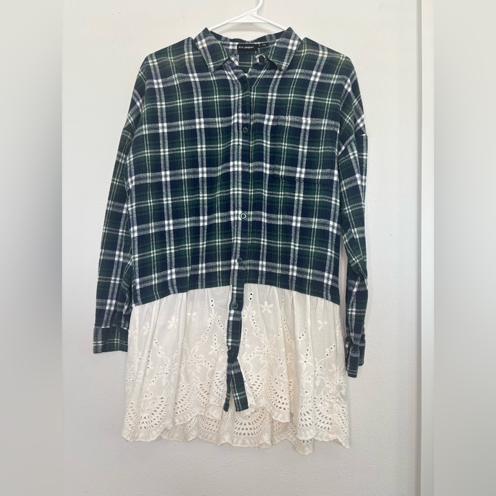 BLU PEPPER GREEN PLAID LACE TUNIC BUTTON FRONT BLOUSE SZ SMALL